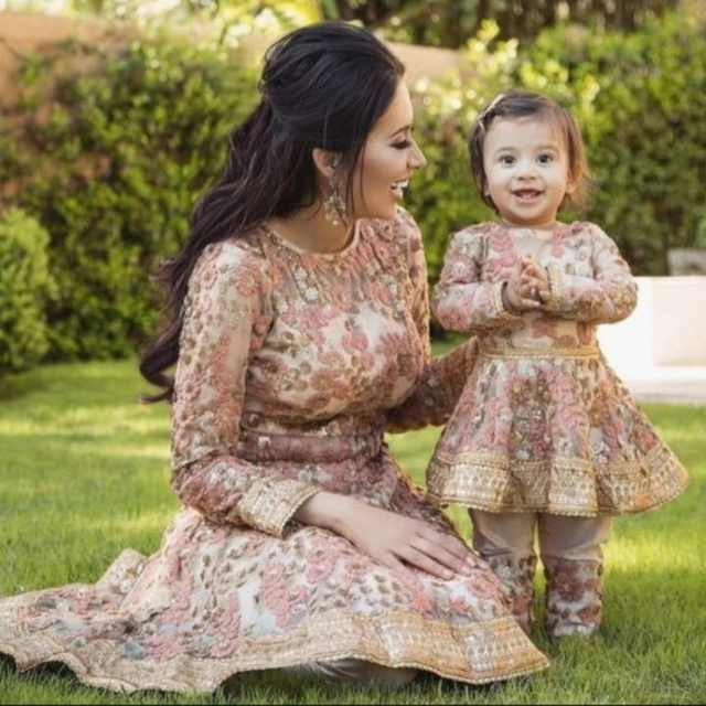 Mother & Daughter
