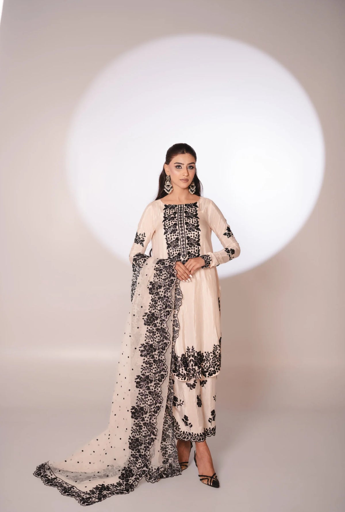 Moonlight - Shehminas Wardrobe in ivory and black – front view