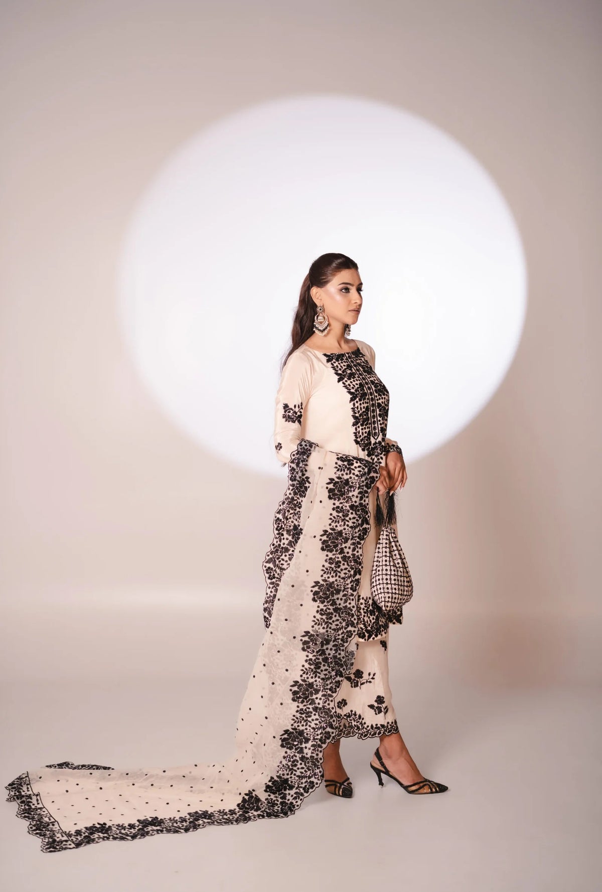 Moonlight - Shehminas Wardrobe in ivory and black – alternate view